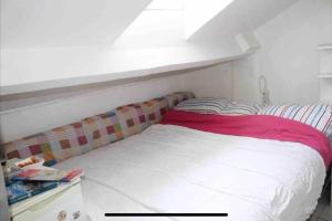 Nice studio Paris 14