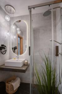 Koupelna v ubytování APARTHOTEL KLEOSIN