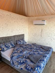 Postel nebo postele na pokoji v ubytování Jordan Rum Camp