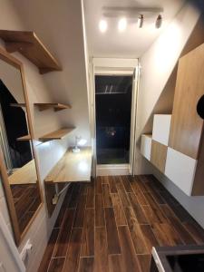Studio 9M2 Champs Elysees Arc de Triomphe75008 Paris