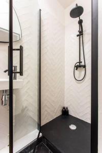 Luxuous loft in the jourdains'village-Imhost