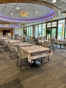 Ein Restaurant oder anderes Speiselokal in der Unterkunft Hotel Venko 