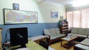 TV a/nebo společenská místnost v ubytování Hotel Dolphin