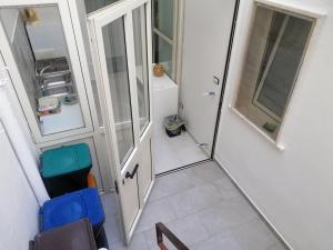 Ένα μπάνιο στο Orchidea