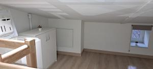 Cuisine ou kitchenette dans l'établissement Maison de bourg