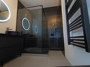 Bathroom sa Design Therapy