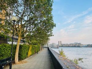 Riverside Premium Double Room E14