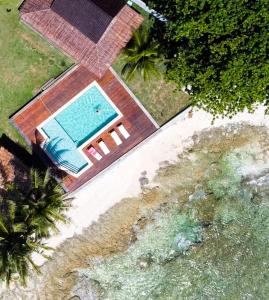 Gallery image of The Ujung Bocur Bungalows in Krui