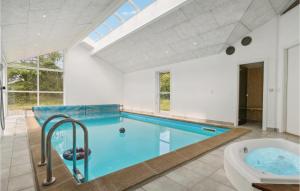 Bazén v ubytování Stunning Home In lbk With Wifi nebo v jeho okolí