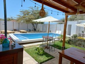 Swimmingpoolen hos eller tæt på Bungalows Luna y Mar