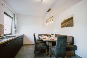 Posezení v ubytování Nedererhof - Ferienwohnung Gamskar + 8 fotografií