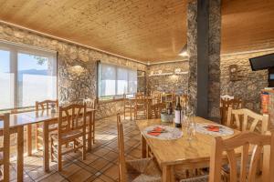 A restaurant or other place to eat at Camping Susen