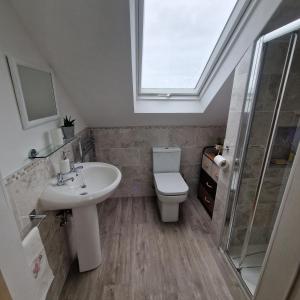 Koupelna v ubytování 3 Bedroom Apartment max 5 Pax Musselburgh