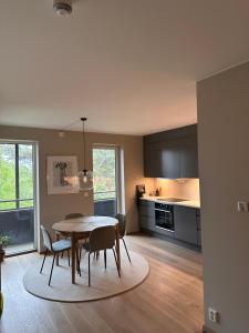 Kjøkken eller kjøkkenkrok på Ny og flott leilighet i Trondheim