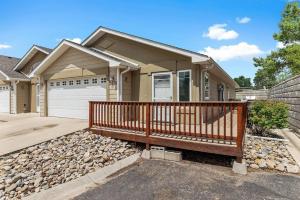 Gallery image of Convenient Townhouse - Near Airport in Rapid City +15 photos