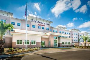 eine Darstellung des Radisson hotel anaheim resort in der Unterkunft Residence Inn by Marriott Savannah Airport in Savannah
