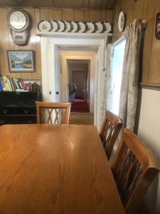 Fotografie z fotogalerie ubytování Larchgrove - 1800s Irish Farmhouse v destinaci Carlow