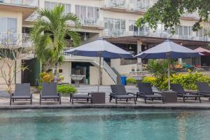Bazén v ubytování The Tanis Beach Resort Nusa Lembongan nebo v jeho okolí