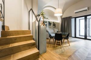 Posedenie v ubytovaní Ferrini Home - Piazza Trento