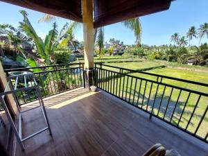 Balkón nebo terasa v ubytování Merta Ubud Homestay