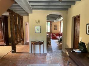 Billede fra billedgalleriet på Charming country house in the forest, with heated pool i Cerdon