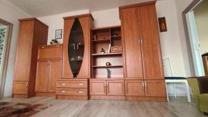 Fotografia z galérie ubytovania Imádni Való Sarokkádas Apartman Salgótarján belvárosában v destinácii Salgótarján