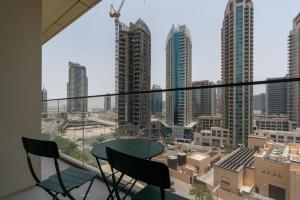 Nespecifikovaný výhled na destinaci Dubaj nebo výhled na město při pohledu z apartmánu