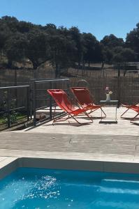 Basen w obiekcie Casa Rural Lavanda con Piscina lub w pobliżu