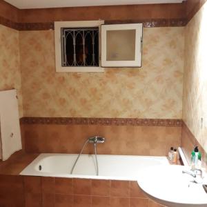 Koupelna v ubytování Appartement bord de mer à Nabeul + 7 fotografií