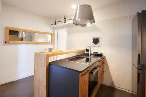 Η κουζίνα ή μικρή κουζίνα στο The Chianti Rooster Flat +15 φωτογραφίες