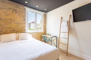 Postel nebo postele na pokoji v ubytování Private room Beach Valencia