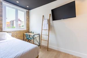 TV a/nebo společenská místnost v ubytování Private room Beach Valencia