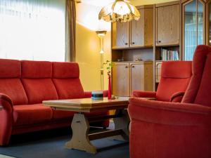 Ruang duduk di Holiday Home Rheingau by Interhome
