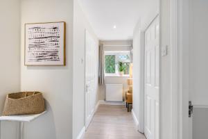 Gallery image of Modern 1 bed-Nr Warner Bros-Parking-Garden in Watford