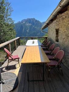 Foto de la galeria de Beau Corps de Ferme de 400 m2 à Barcelonnette a Aubrée
