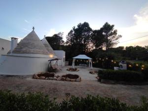 Giardino di L'Humus dei Trulli holiday house