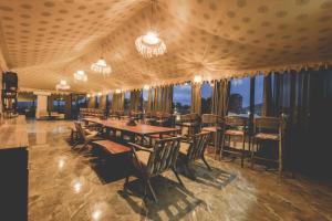 Restaurace v ubytování Rawai Luxury Tents Pushkar