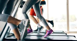 Fitness centrum a/nebo fitness zařízení v ubytování Hotel Los Delfines