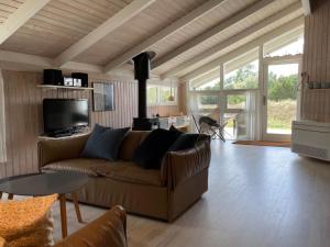 Et opholdsområde på Holiday Home Ertan - all inclusive - 500m from the sea by Interhome