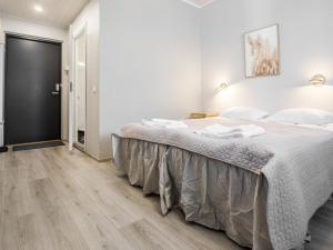Postel nebo postele na pokoji v ubytování Holiday Home Vuorihuoneistot 510 by Interhome
