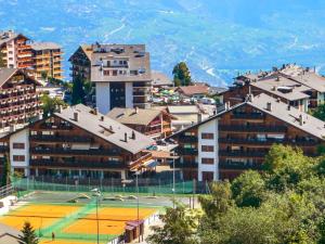 Attività di tennis o squash presso l'appartamento o nelle vicinanze