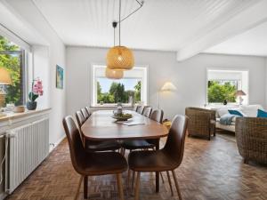 Posezení v ubytování Apartment Angelie - 350m from the sea by Interhome