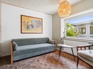 Posezení v ubytování Apartment Angelie - 350m from the sea by Interhome + 19 fotografií