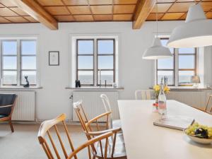 Posezení v ubytování Holiday Home Scarlet - 5m from the sea by Interhome + 22 fotografií