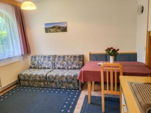Posezení v ubytování Apartment Sonnenschein B by Interhome