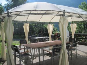 Patio nebo venkovní prostory v ubytování Chalet Catton Four bedroom appartement near Bad Kleinkirchheim