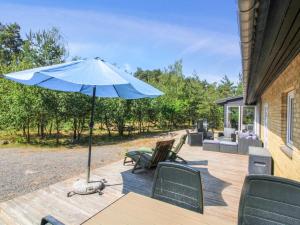 Zahrada ubytování Holiday Home Gudmand - 600m from the sea by Interhome
