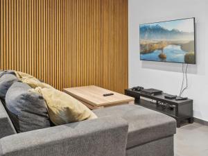 Posezení v ubytování Holiday Home Bjarka - 700m from the sea by Interhome