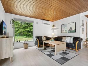 Posezení v ubytování Holiday Home Nyalle - 30km from the sea by Interhome