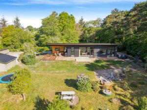 Zahrada ubytování Holiday Home Toska - 100m to the inlet by Interhome